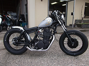SR400 チョッパー写真