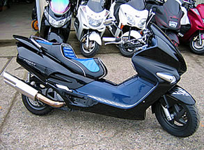 HONDA フォルツァ写真